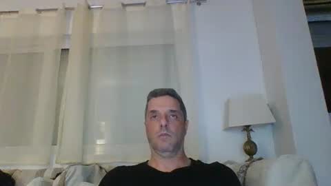 Snapshot of man211172 chatting on 8, 3, 2025 man211172 online show from 8, 3, 2025