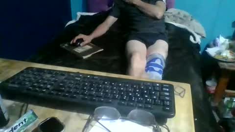 Snapshot of man_uel76 chatting on 9, 1, 2026 man_uel76 online show from 9, 1, 2026