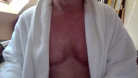 manbitcher online show from 19, 3, 2026