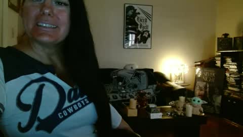 mandaloriangirlsfight online show from 12, 9, 2025