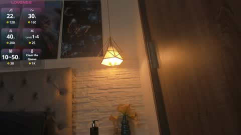 Snapshot of mandyminx66 chatting on 13, 12, 2024 Mandy Val online show from 13, 12, 2024