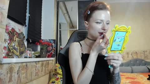 Snapshot of mandyshine chatting on 25, 4, 2026 Mandy online show from 25, 4, 2026