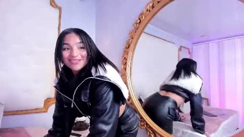 manelyk_evanss online show from 17, 7, 2026