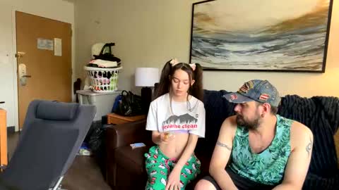 Snapshot of manicpixiedreamfrog chatting on 21, 5, 2026 manicpixiedreamfrog online show from 21, 5, 2026