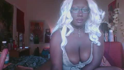 Snapshot of manicpixiedreamgirl666 chatting on 13, 9, 2025 manicpixiedreamgirl666 online show from 13, 9, 2025