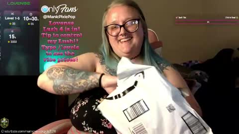 Snapshot of manicpixiepop chatting on 6, 5, 2026 ManicPixiePop online show from 6, 5, 2026