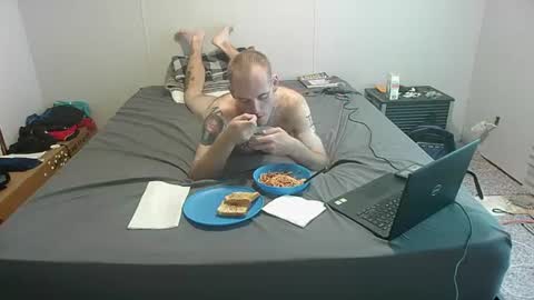 Snapshot of manlyman94 chatting on 6, 8, 2026 manlyman94 online show from 6, 8, 2026