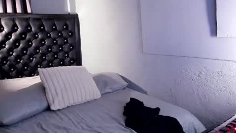 Snapshot of manofyour_lustxx chatting on 13, 12, 2025 MR. JAY online show from 13, 12, 2025