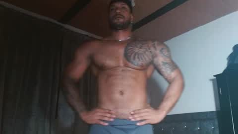 Snapshot of manolofitt chatting on 20, 5, 2026 Manolo online show from 20, 5, 2026