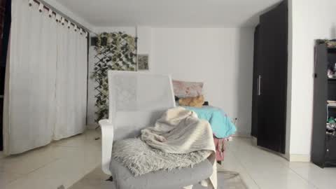 MARY  online show from 3, 1, 2025