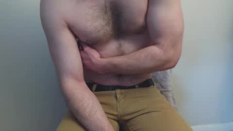 Snapshot of mantoy2000 chatting on 8, 5, 2026 mantoy2000 online show from 8, 5, 2026