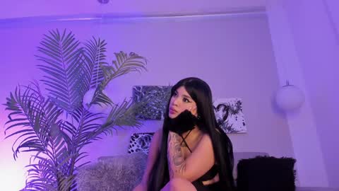 Manu Velez  online show from 12, 12, 2024