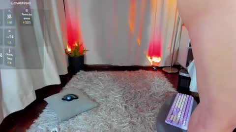 Manu Velez  online show from 21, 10, 2025