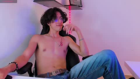 Manuel online show from 4, 10, 2025