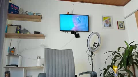 manucute 23  online show from 7, 1, 2026