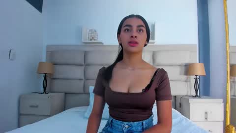 Snapshot of manuelaevans_ chatting on 6, 1, 2026 Manuela online show from 6, 1, 2026