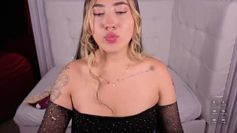Snapshot of manuelaveelez chatting on 21, 5, 2026 Manuela online show from 21, 5, 2026