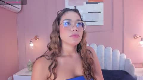 Snapshot of mara_brooks chatting on 25, 1, 2025 Mara online show from 25, 1, 2025