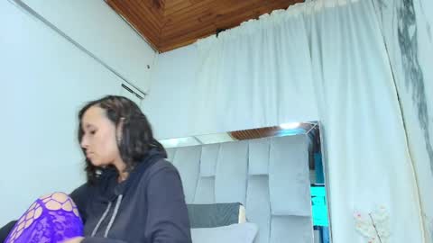 Snapshot of maraa_x chatting on 28, 4, 2026 maraa_x online show from 28, 4, 2026
