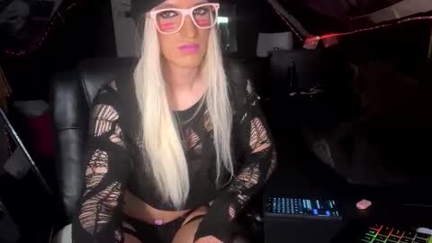 Snapshot of marajadexd chatting on 12, 10, 2025 mara jade online show from 12, 10, 2025