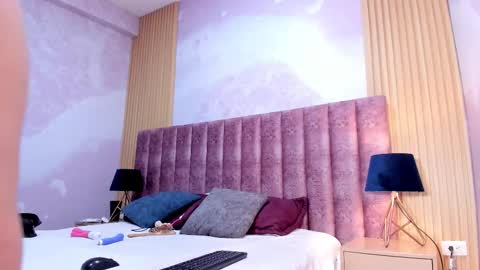 Snapshot of maralinette22 chatting on 6, 3, 2026 maralinette22 online show from 6, 3, 2026