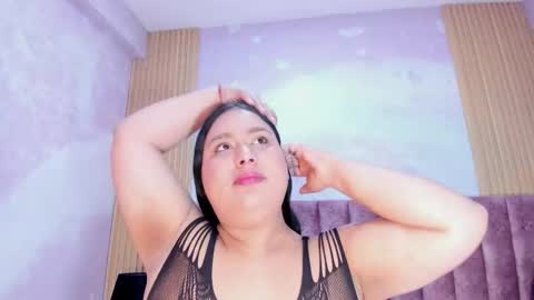 Snapshot of maralinette22 chatting on 14, 3, 2026 maralinette22 online show from 14, 3, 2026