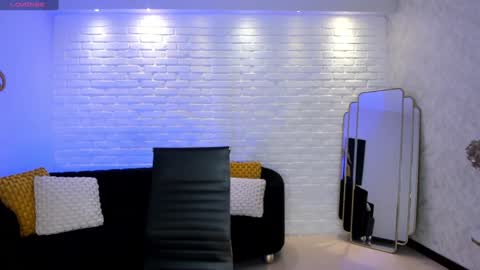 Snapshot of mararicci chatting on 28, 12, 2024 MARA online show from 28, 12, 2024