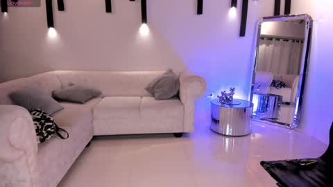 Snapshot of mararicci chatting on 26, 1, 2025 MARA online show from 26, 1, 2025