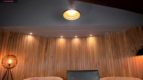 Snapshot of mararicci chatting on 28, 1, 2025 MARA online show from 28, 1, 2025