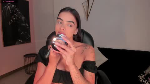 Snapshot of mararicci chatting on 10, 2, 2025 MARA online show from 10, 2, 2025