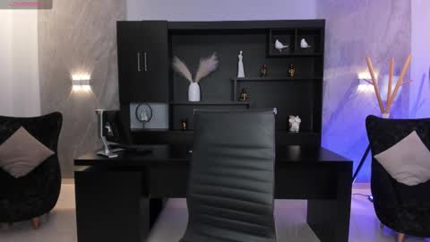 Snapshot of mararicci chatting on 12, 2, 2025 MARA online show from 12, 2, 2025