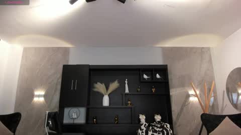 Snapshot of mararicci chatting on 13, 2, 2025 MARA online show from 13, 2, 2025