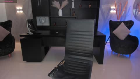 Snapshot of mararicci chatting on 13, 2, 2025 MARA online show from 13, 2, 2025