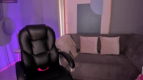 Snapshot of mararicci chatting on 25, 9, 2025 MARA online show from 25, 9, 2025