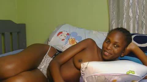 marclyne_cy online show from 1, 11, 2025