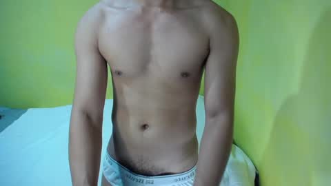 marco_xx69 online show from 5, 2, 2025
