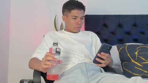 marcus_moreno online show from 22, 3, 2026