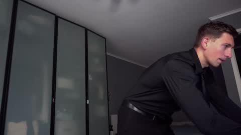 Marcus Diamond  online show from 7, 10, 2025