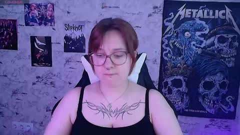 Snapshot of margaret_red chatting on 21, 5, 2026 Margaret online show from 21, 5, 2026