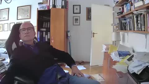 marginalie online show from 8, 2, 2025