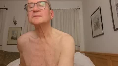 marginalie online show from 15, 12, 2025