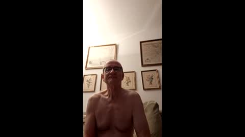 Snapshot of marginalie chatting on 1, 4, 2026 marginalie online show from 1, 4, 2026