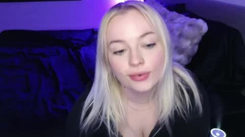 margot_robbie7 online show from 24, 3, 2026