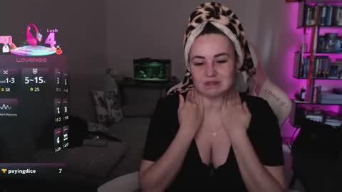 Snapshot of mari_moore7 chatting on 23, 6, 2026 mari moore online show from 23, 6, 2026