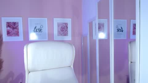 Snapshot of maria_jones chatting on 28, 12, 2024  Instagram soymj01 online show from 28, 12, 2024