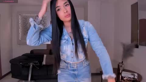 MARIA HERRERA  online show from 12, 3, 2026