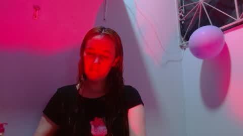 Snapshot of mariam_wish1 chatting on 23, 7, 2026 mariam_wish1 online show from 23, 7, 2026