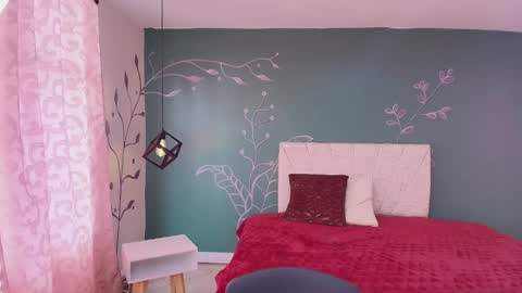 Snapshot of mariamcute_ chatting on 5, 2, 2025 M A R I A N A online show from 5, 2, 2025