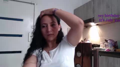 Snapshot of mariamualata chatting on 4, 7, 2026 mariamualata online show from 4, 7, 2026