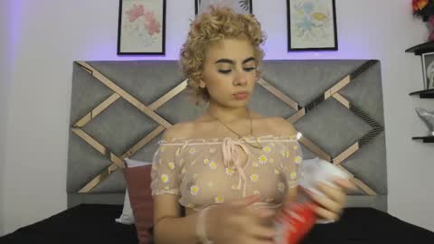 Snapshot of marian_pinzon chatting on 14, 2, 2025 Marian online show from 14, 2, 2025